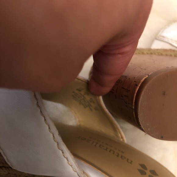 Sold Naturalizer sandals platform size 8 sold - Picture 7 of 8